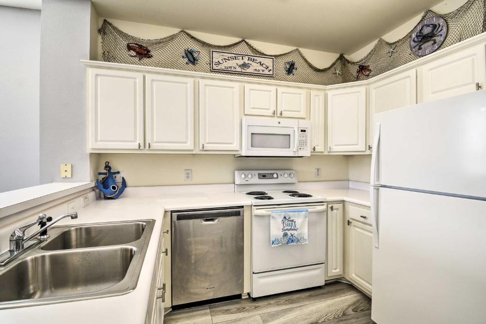 Sunset Beach Resort Condo in Golf Community!